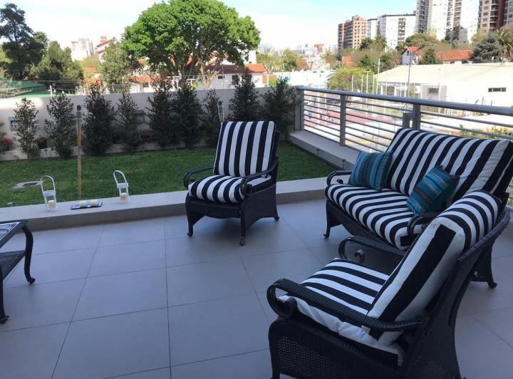 Casa · 450m² · 7 Ambientes · 4 Cocheras
