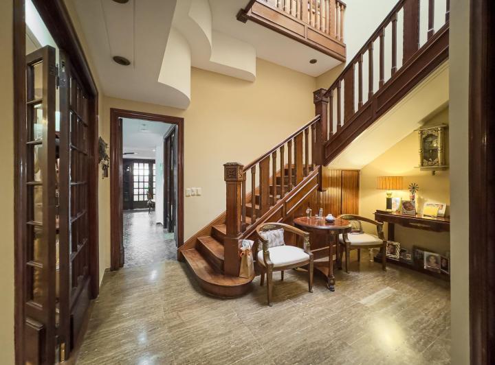 Casa · 237m² · 5 Ambientes · 1 Cochera