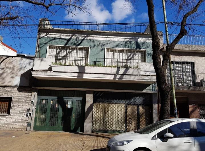 Casa · 367m² · 5 Ambientes · 1 Cochera