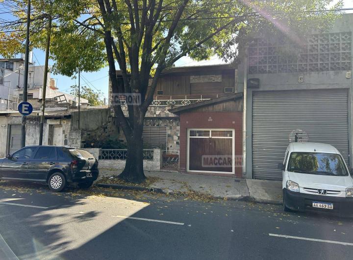 Casa · 272m² · 5 Ambientes · 1 Cochera