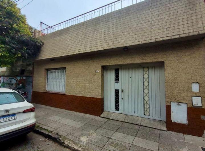 Casa · 80m² · 3 Ambientes · 1 Cochera