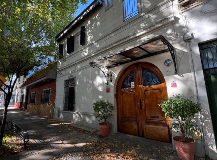 Casa · 140m² · 5 Ambientes · 1 Cochera