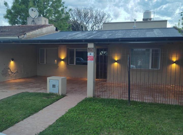 Casa · 150m² · 5 Ambientes · 1 Cochera