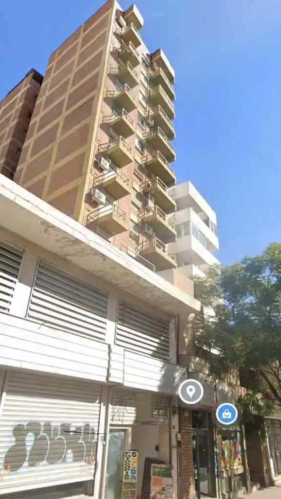 OFICINA VENTA CENTRO 110 m2 con privados armados