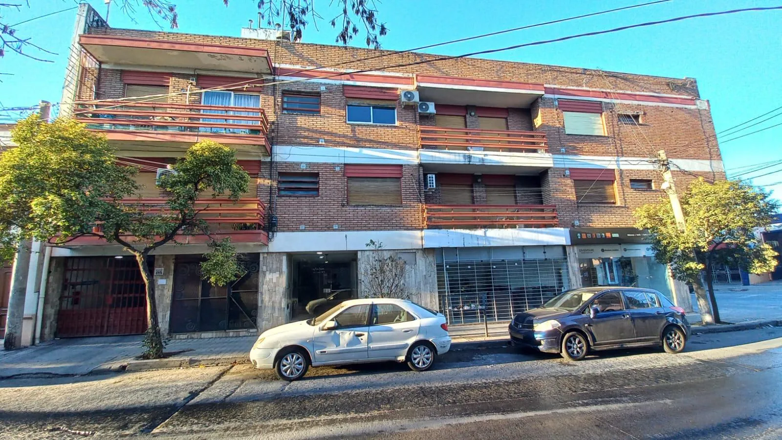 DEPTO DE 2 DORMITORIOS SOBRE CASTRO BARROS