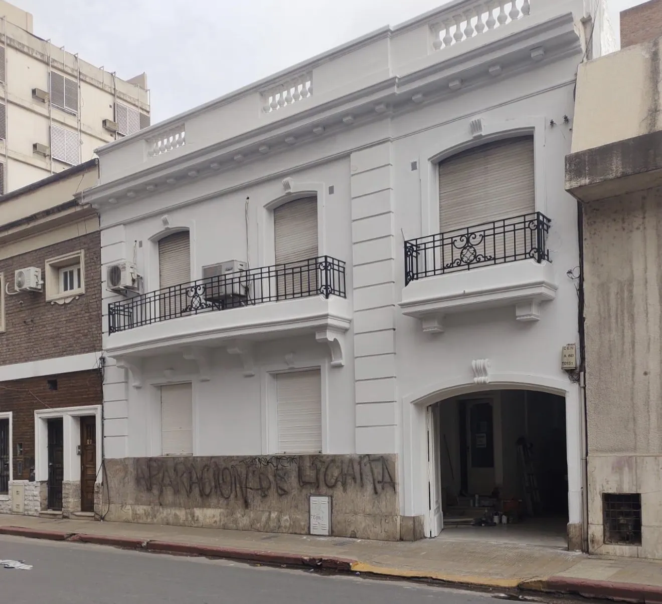 Clásica y elegante casa DUEÑO