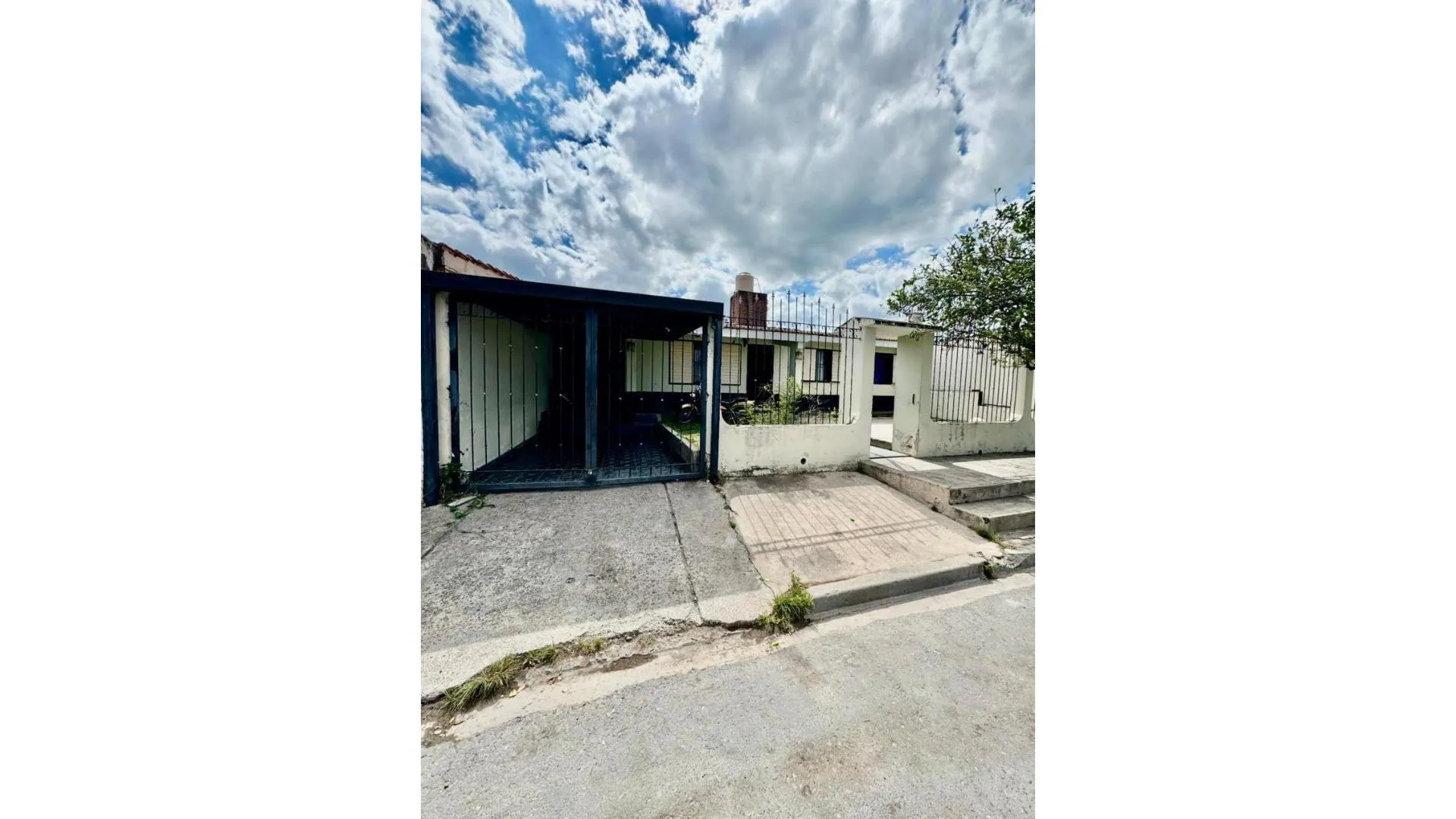 Muy linda casa 3 dorm gge + monoambiente Ciudad del Milagro