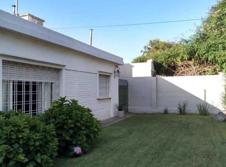 Casa · 220m² · 1 Ambiente