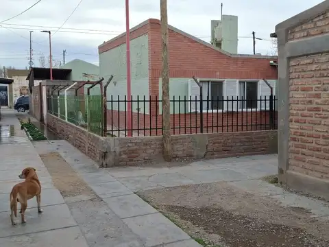 Casa en Venta en Senillosa, Confluencia