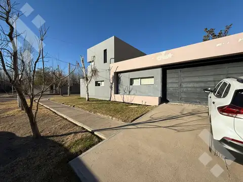 Casa en Venta en Neuquen, Confluencia