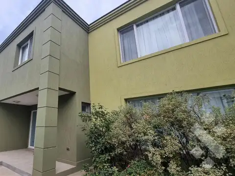 Casa en Venta en Neuquén, Confluencia