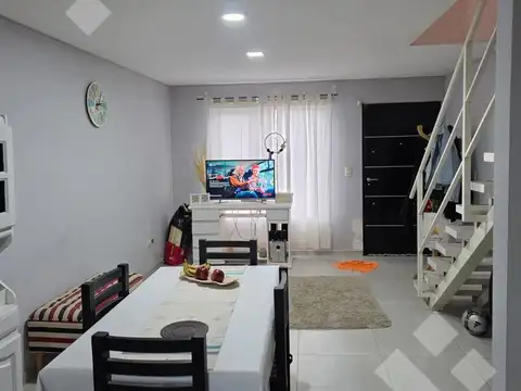 PH en Venta en Plottier, Confluencia