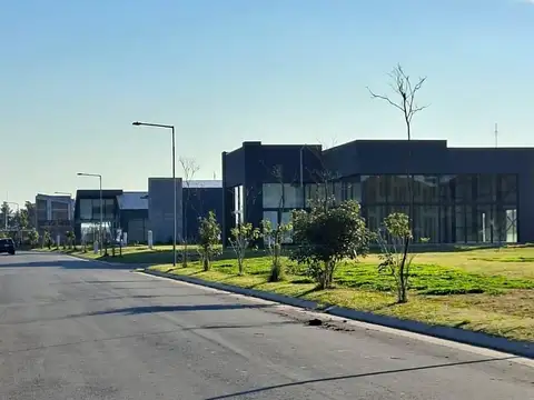 Terreno en Alquiler en Funes, Rosario