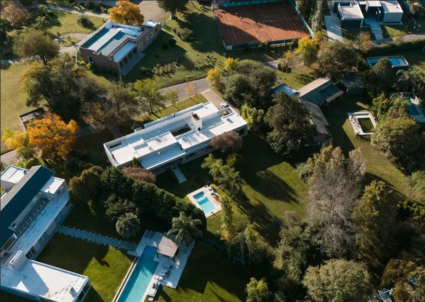 Exclusiva Casa de una sola planta en Fincas del Sur I | 2.500 m² de terreno