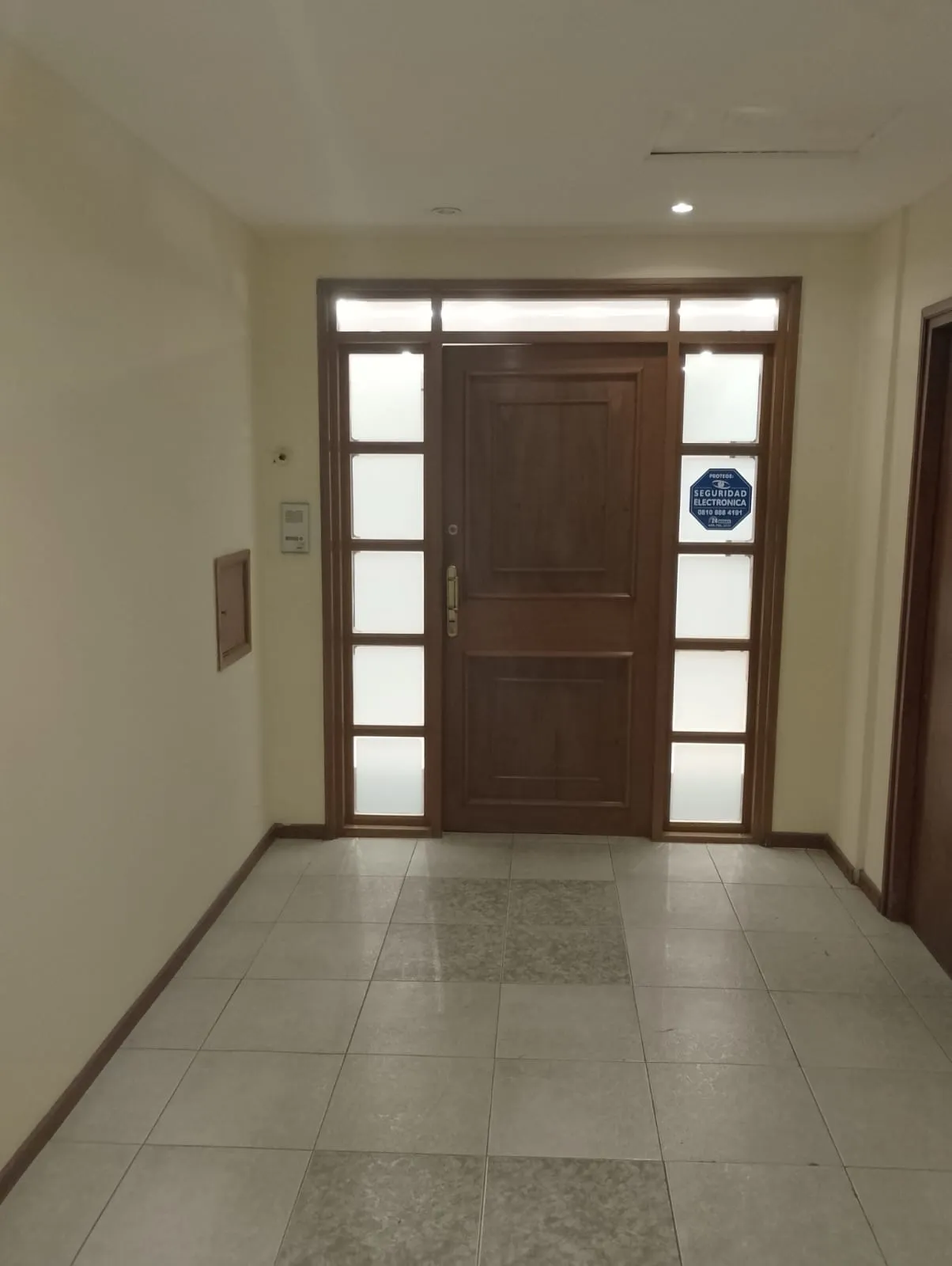 OFICINA EN ALQUILER DE 150 MTS PROPIOS. BARRIO CENTRO EDIFICIO SAINT MICHEL.