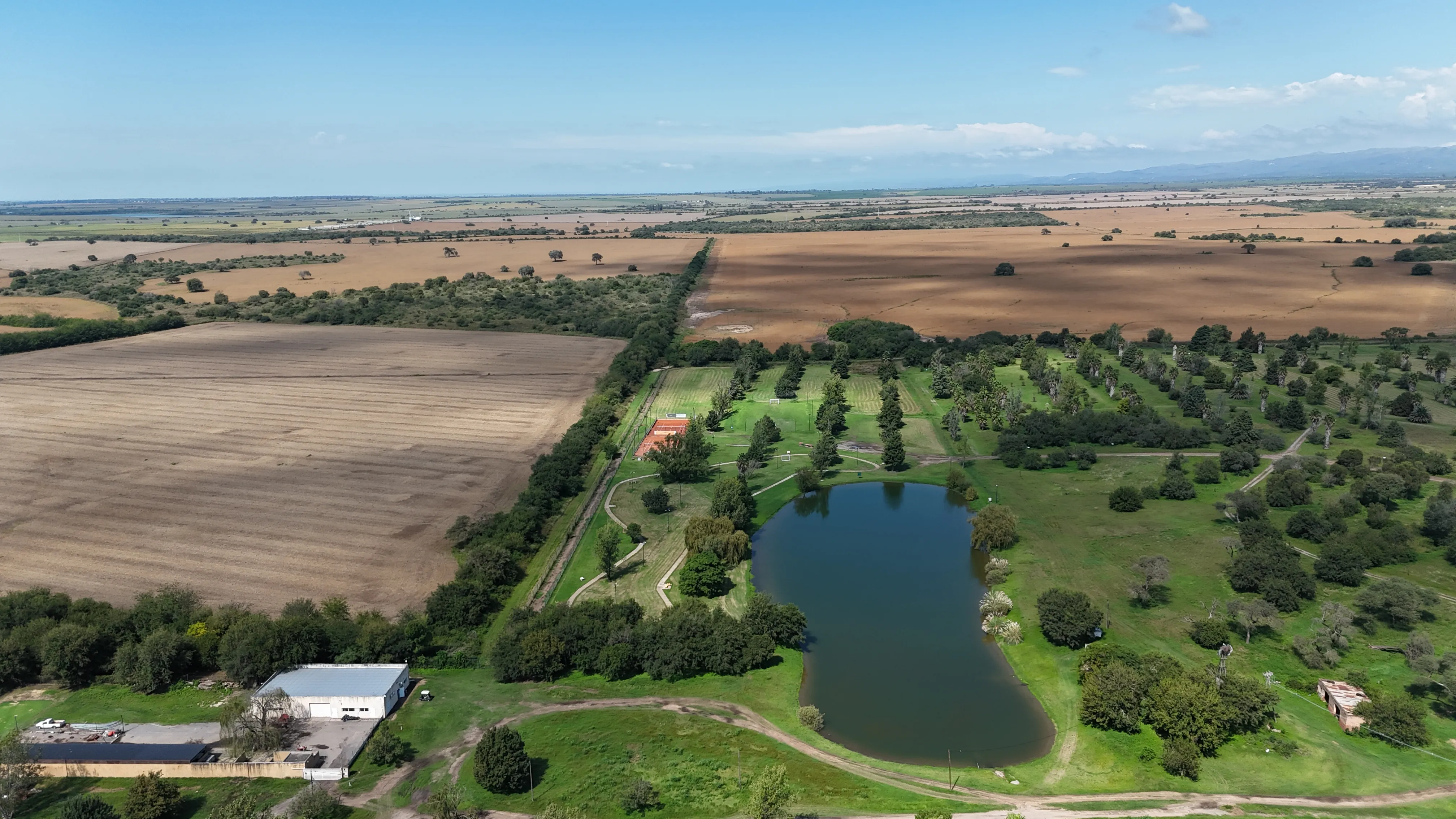 DUEÑO VENDE LOTE VALLE DEL GOLF 1130 MTRS