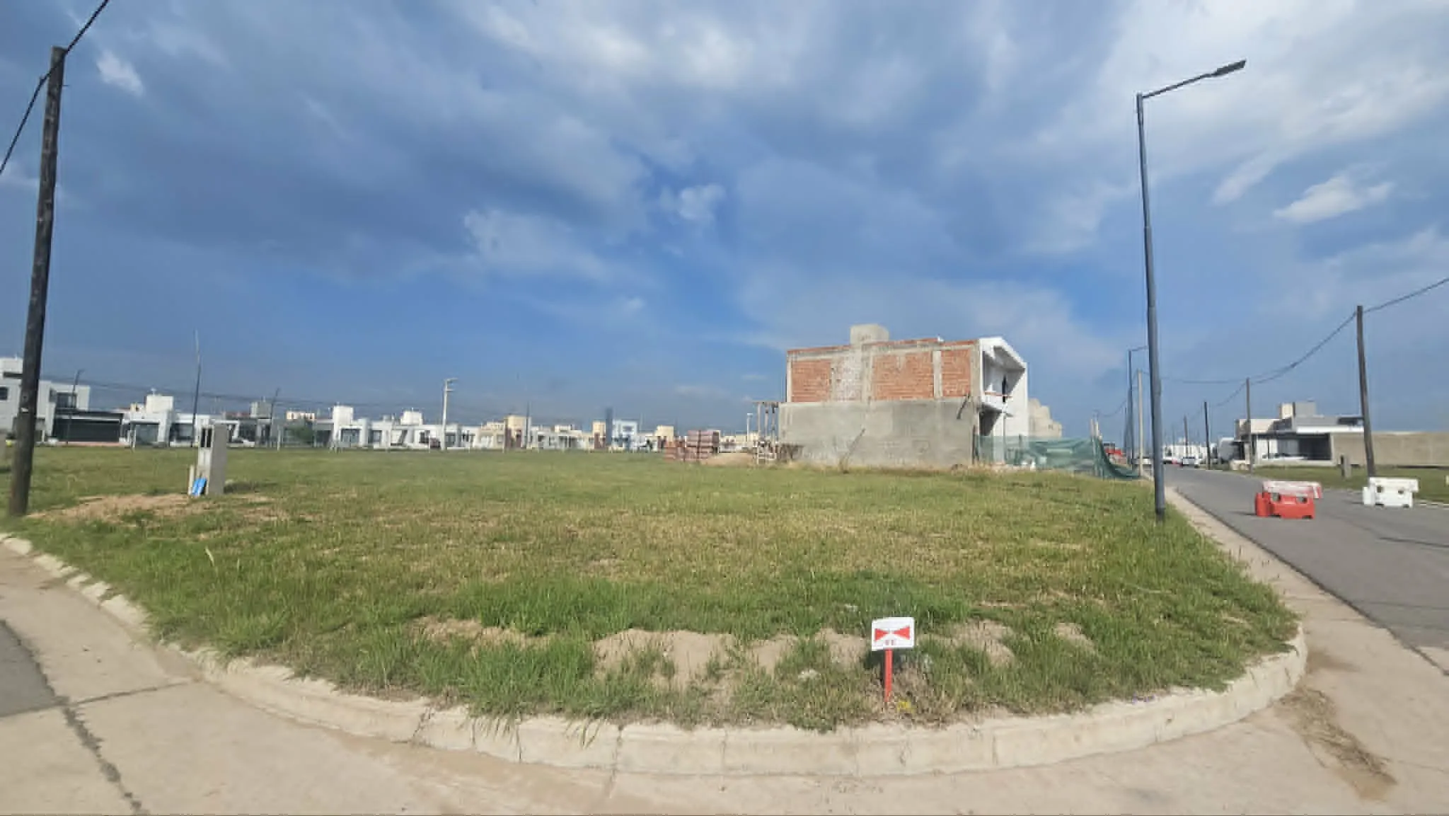 Venta Lote ESQUINA, B° Pampas de Manantiales USD 52.500
