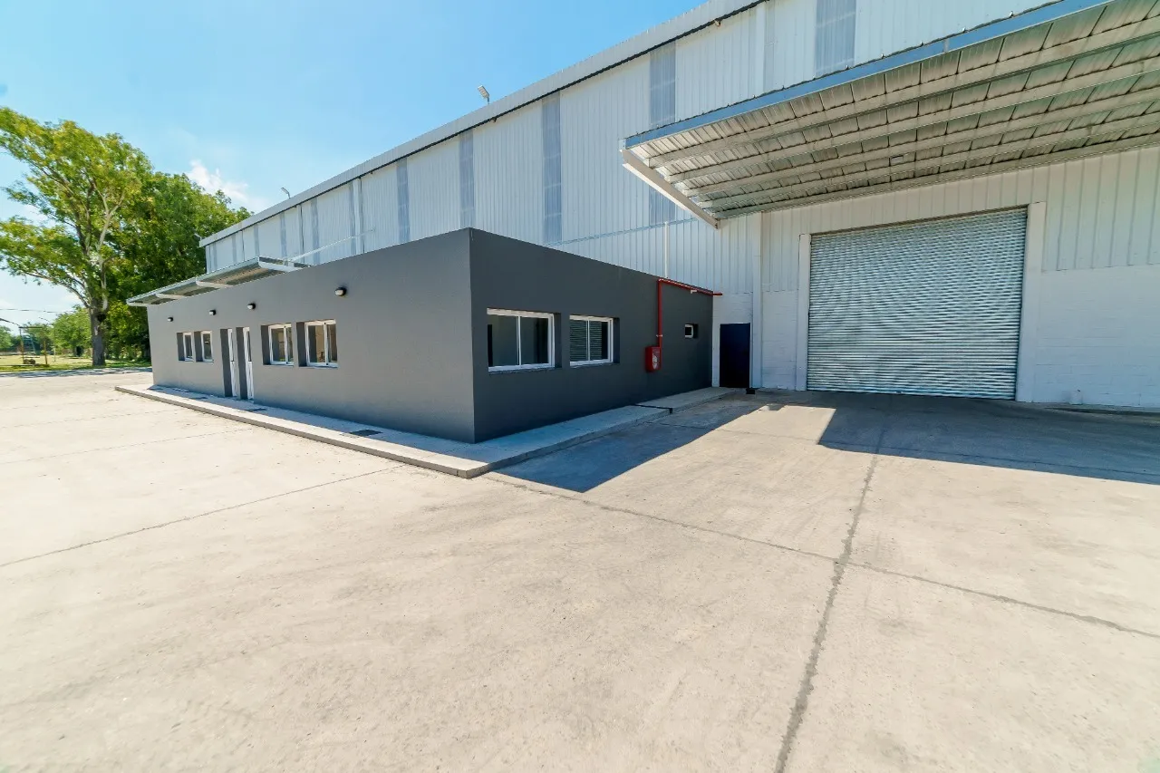 DEPOSITO AAA . 3000 6000 o 9000m2 . Oficinas, Docks, Aleros y Rociadores