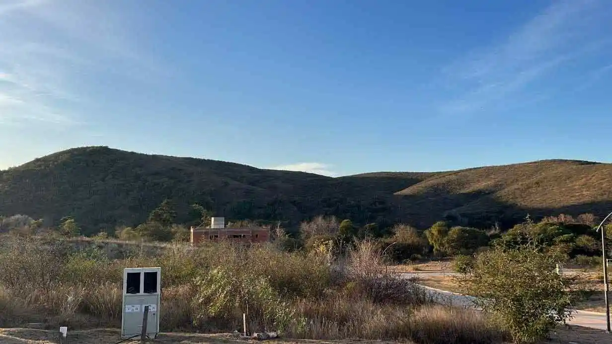 Lote plano Colinas de la Deseada con Vista a las sierras inversión o construir t...