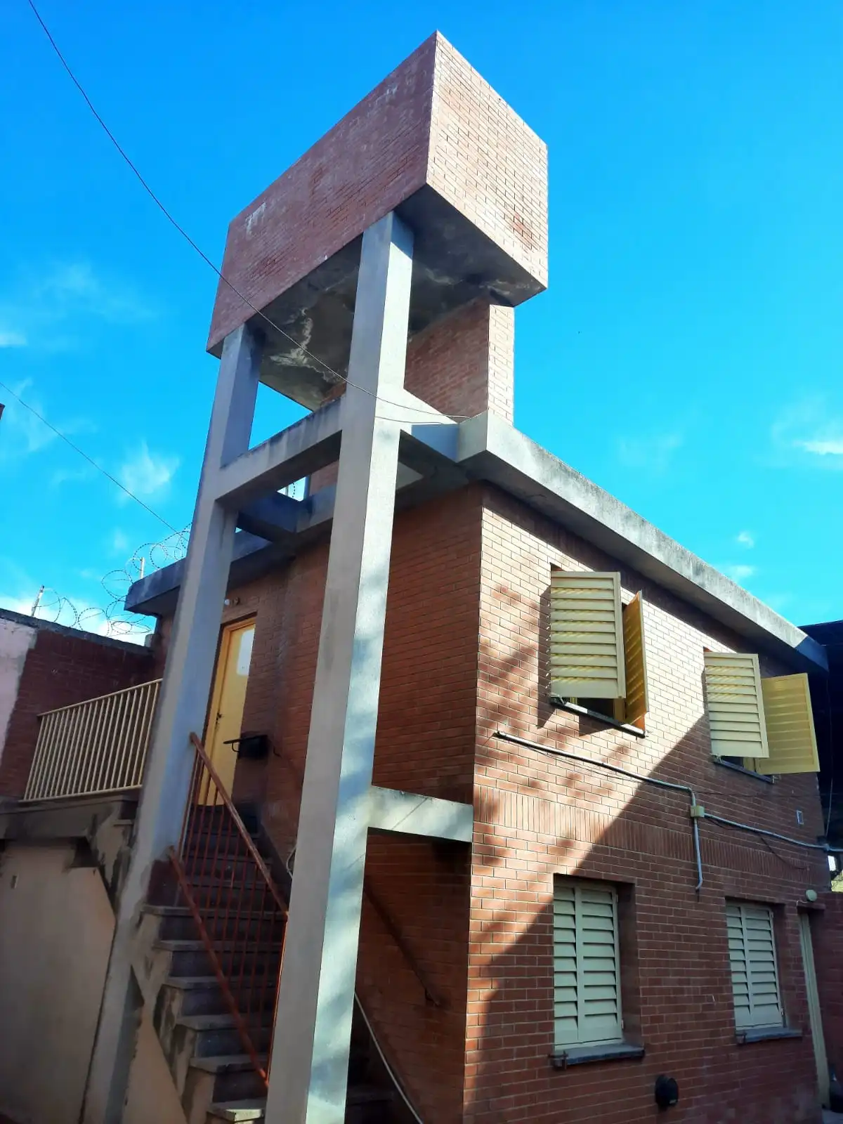 ¡DPTO PLANTA BAJA CON PATIO Y ASADOR PRIVADO! 🏠🔥