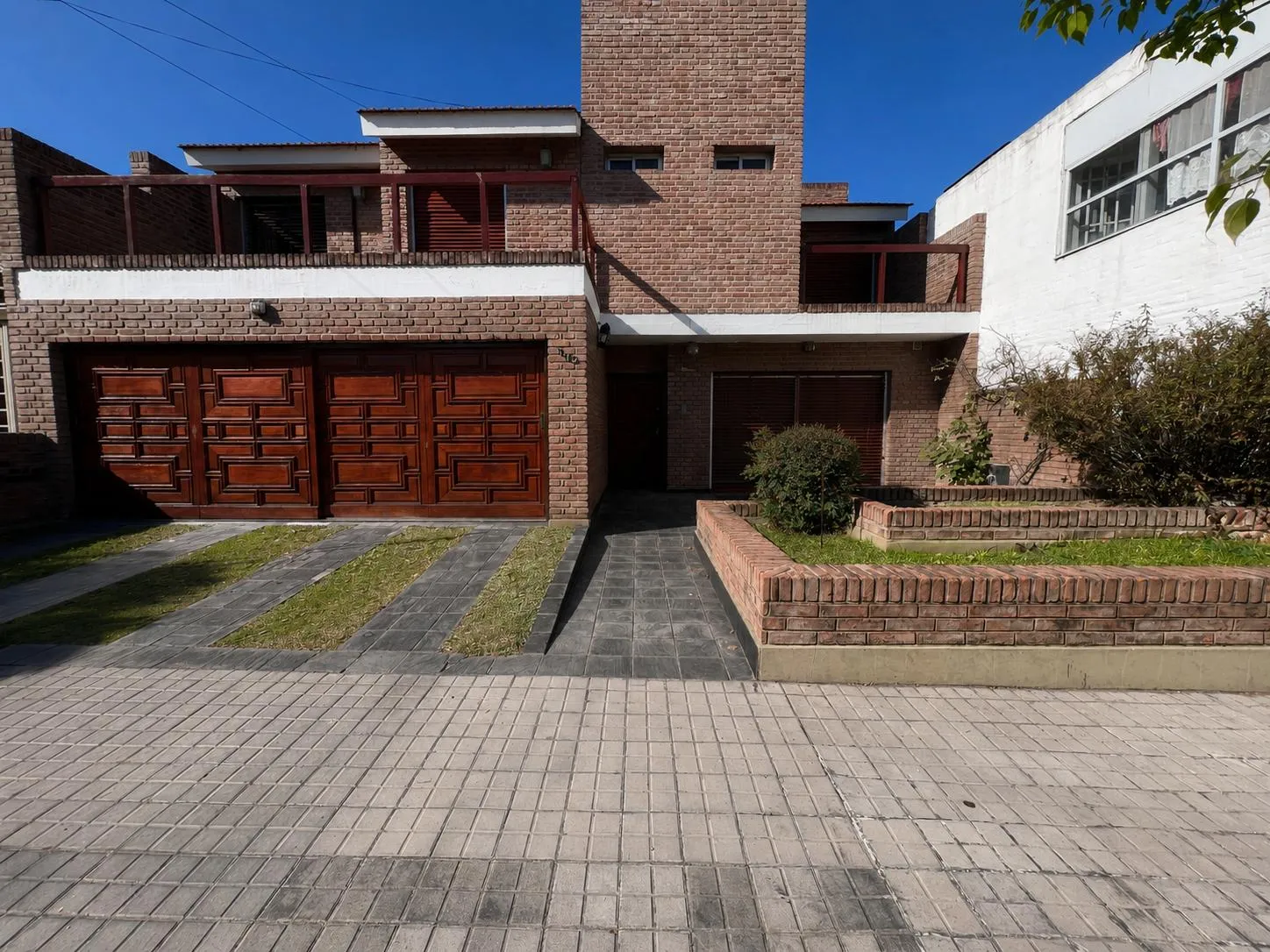 ¡Venta! Hermosa Casa en Urca - 3 dormitorios ¡Apta Crédito!