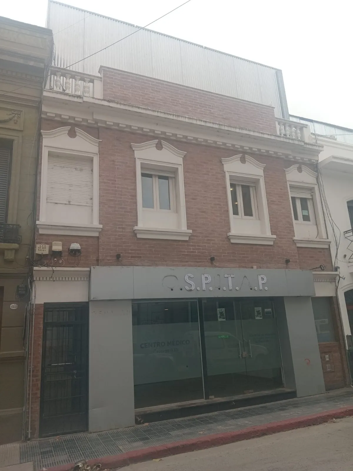 Centro- Caseros 636, mts Tribunales, 450mts en 3 plantas