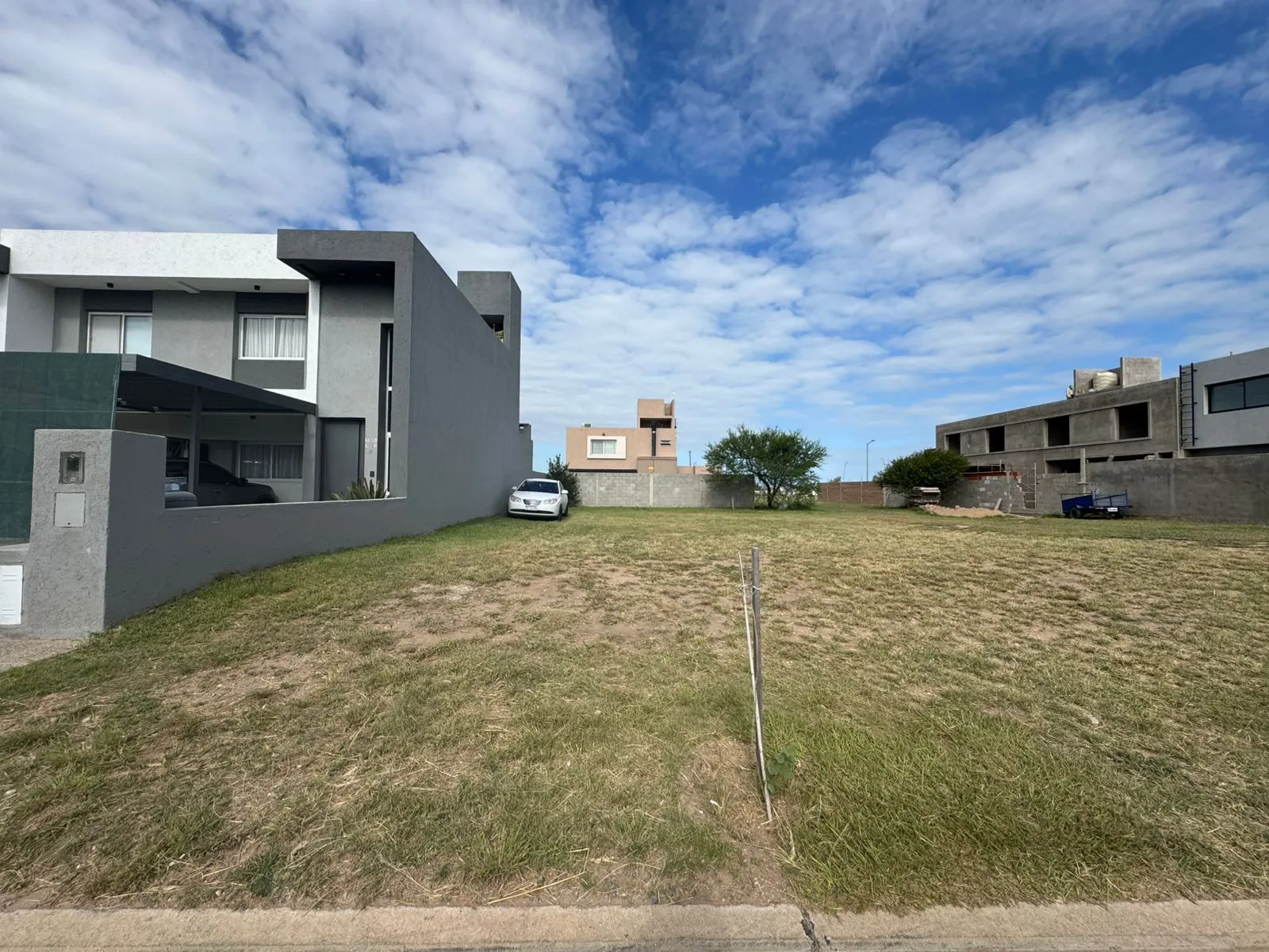 Lote en Solares de Manantiales