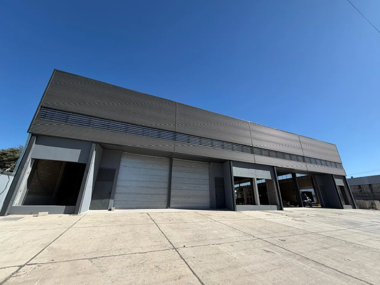 Alquiler nave industrial a estrenar - Zona mercado de abasto!!