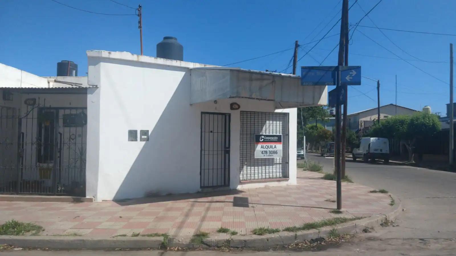 Inversión Estratégica en Esquina: Complejo de 3 Unidades en el Corazón de B° Emp...