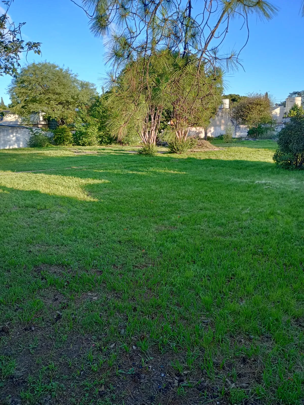 LOTE  1.944.- M2 - GRANJA. DE FUNES - ZONA  ACAD. ARGUELLO/  Av. R. NÚÑEZ   - APTO 8 PH