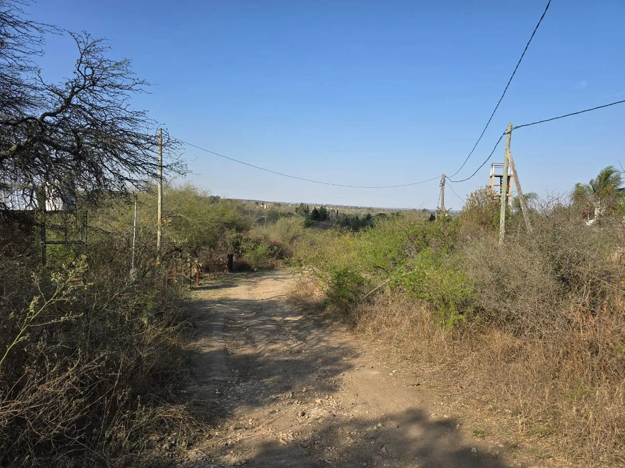 J. DE LA QUINTANA - 1000 M2 - C/ VISTA - C/ ESCRITURA - PERMUTO POR COCHERA O DPTO. CG