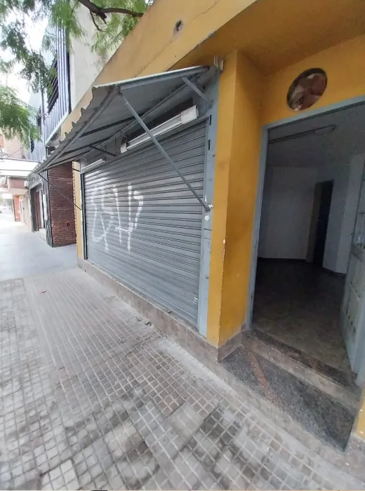 Local Comercial 30 Mtrs - Chubut al 100 - Alberdi
