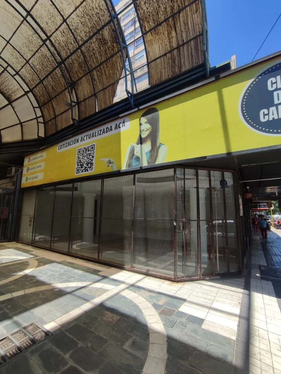 Local Vidriado en Alquiler en Microcentro