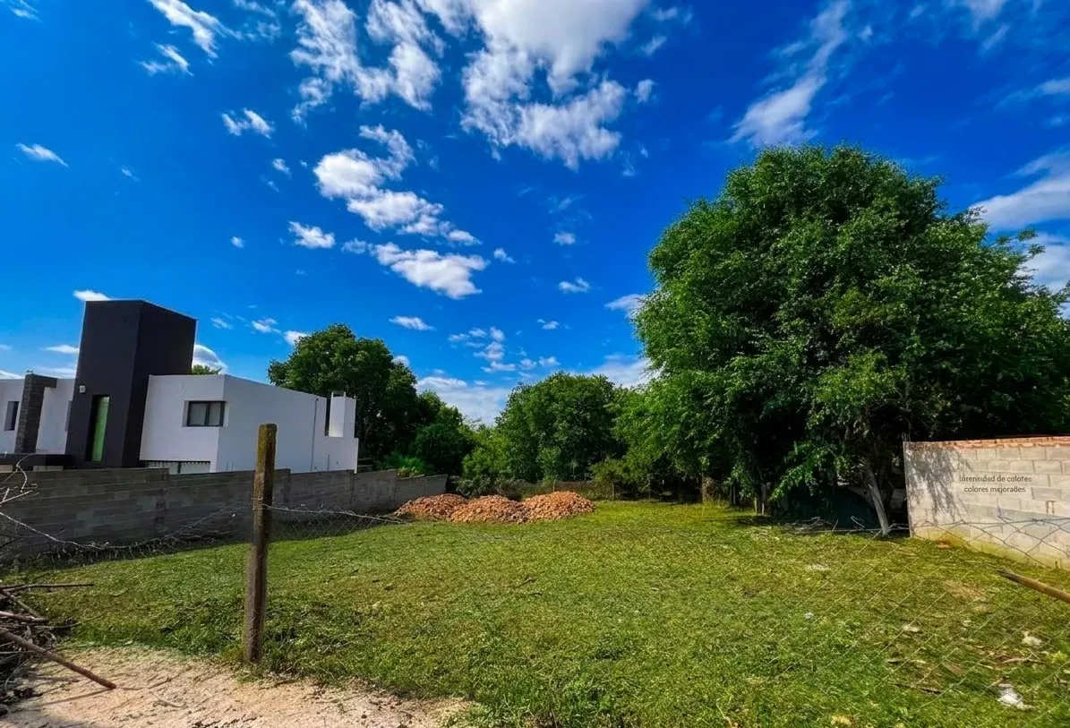 LOTE EN VENTA en CARLOS PAZ CON TODOS LOS SERVICIOS