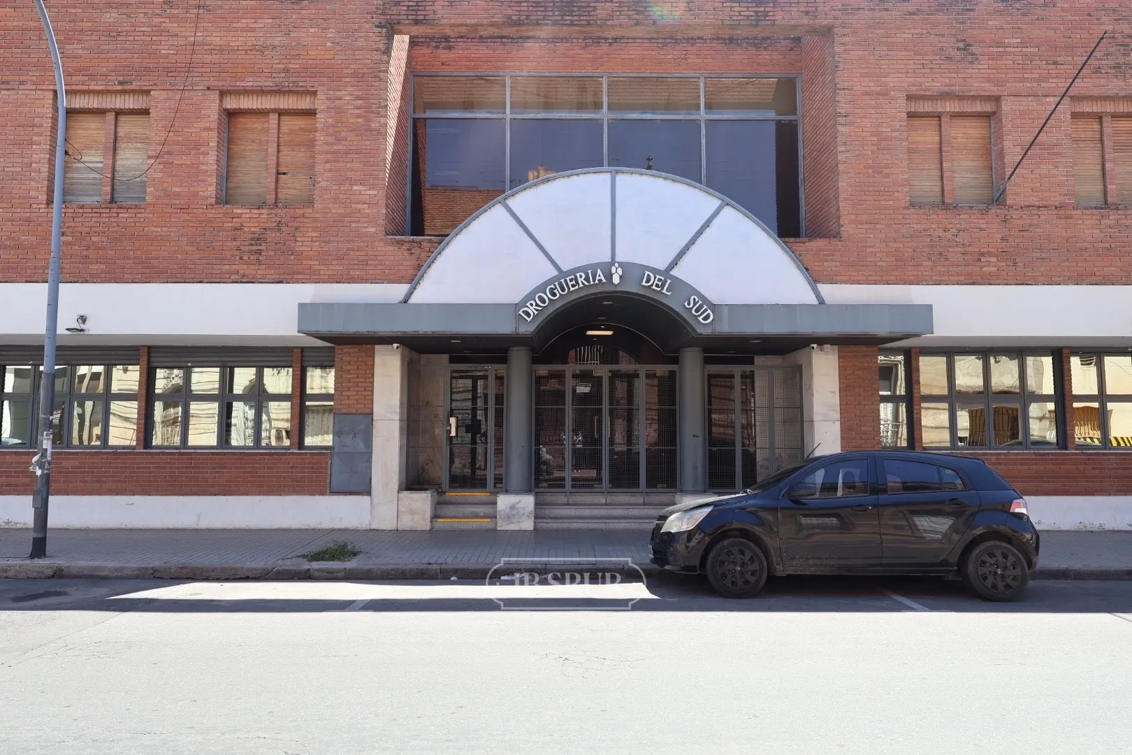 Importante Planta en  venta en barrio Alberdi