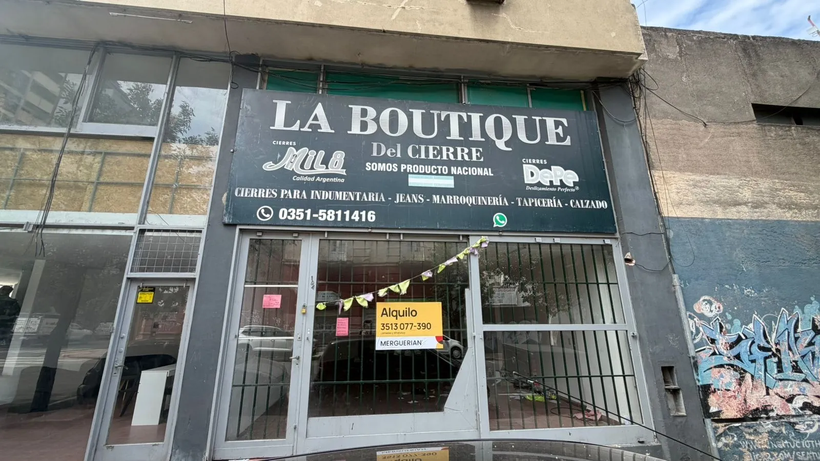 B CENTRO LOCAL DOS PLANTAS UN BAÑO