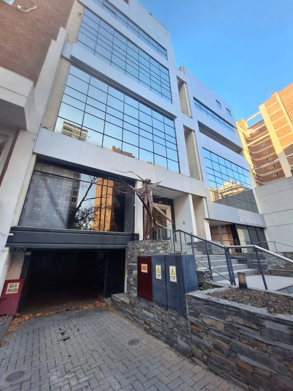 Alquiler Edificio 1600m2 (opción división para 600m2) - Chacabuco 545 Nva. Cba.