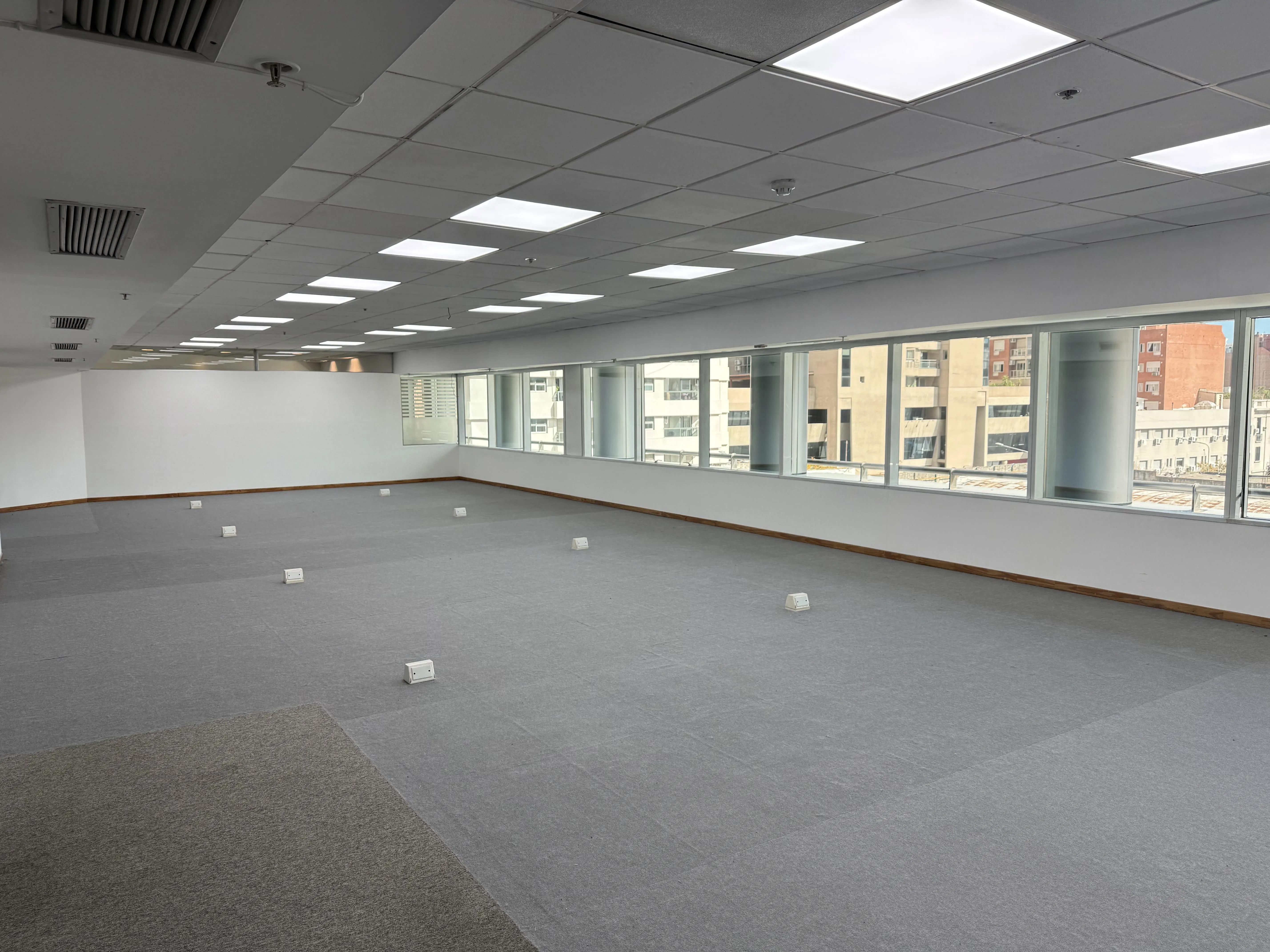Alquiler OFICINA Categoría 250 m2 Ecipsa Tower Nueva Córdoba