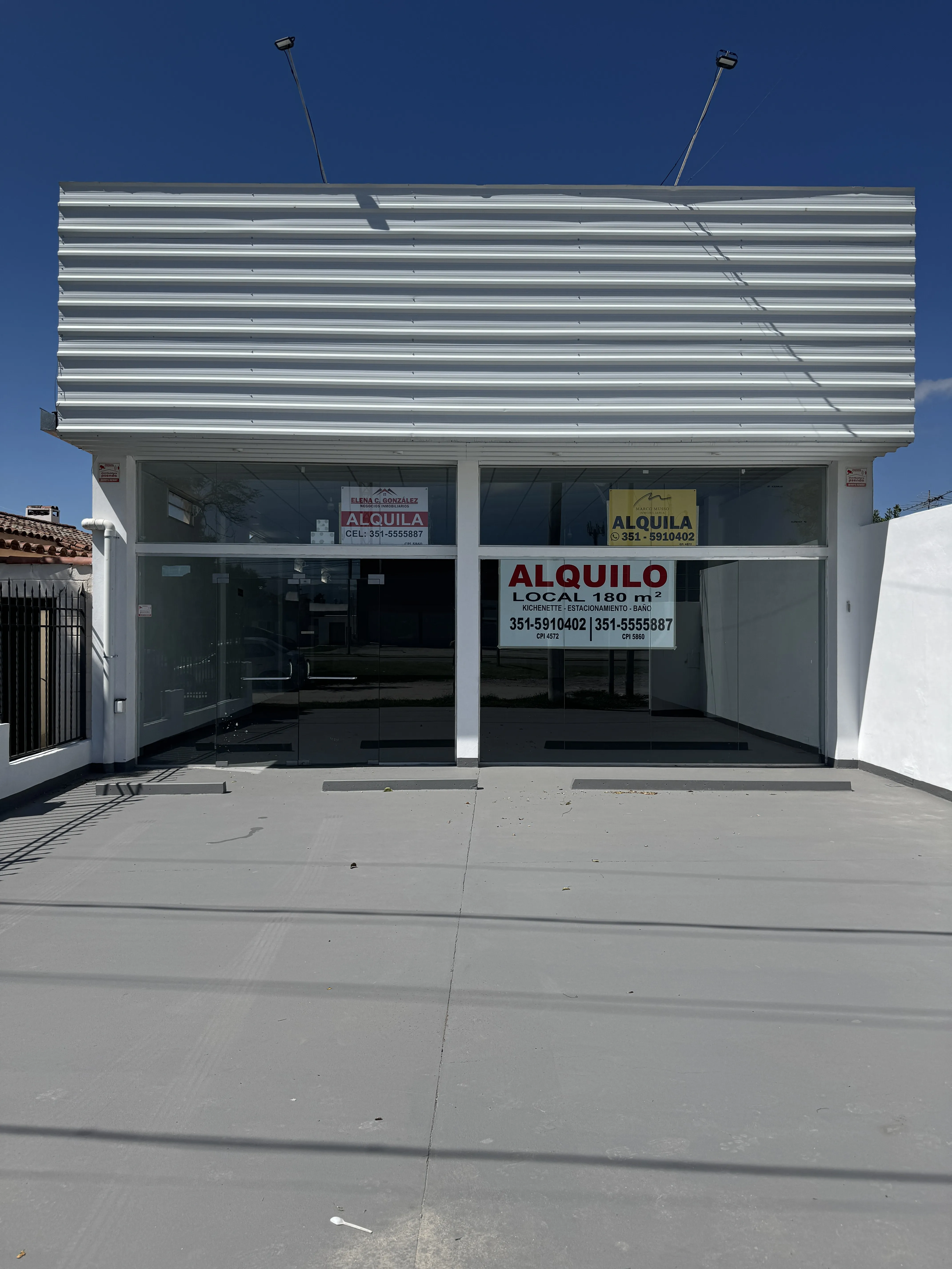 RP5 - ALTA GRACIA -LOCAL 180 m2 PLANTA LIBRE A MTS DEL CRUCERO.