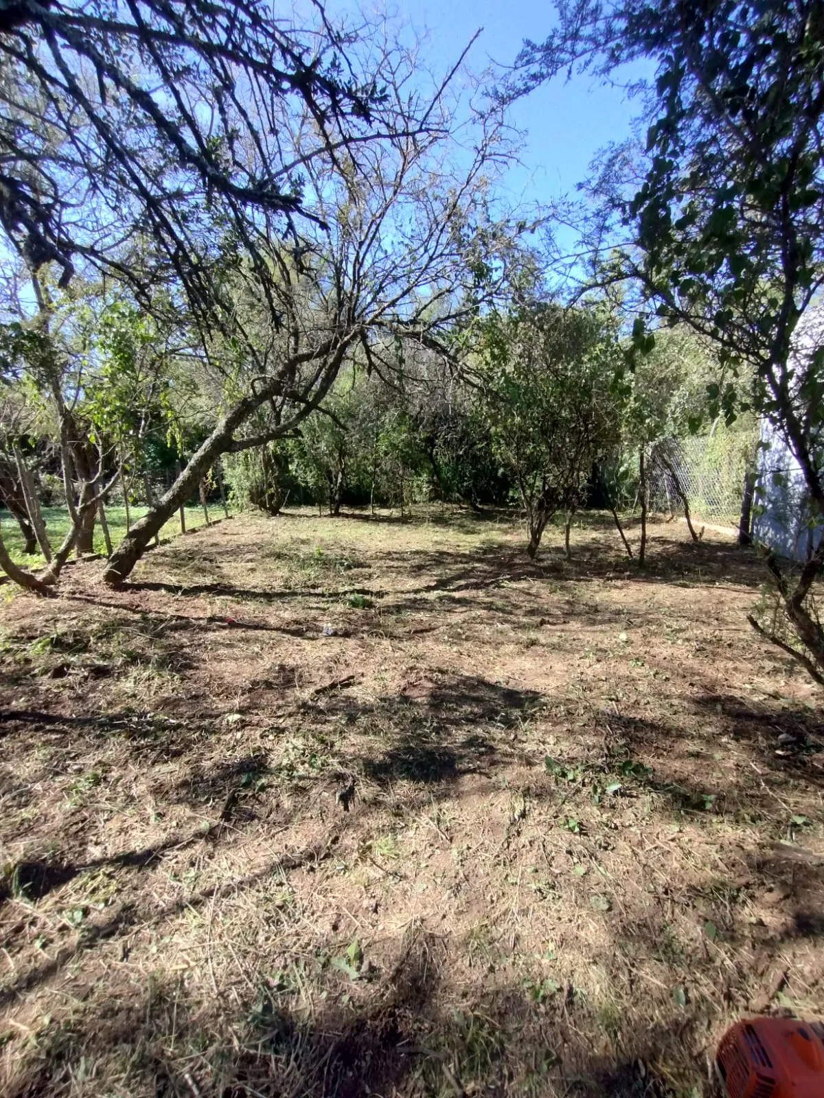 RETASADO! SE VENDE! Lote con escritura, subdividido, obra gas paga, 300m2 en Rio Ceballos!