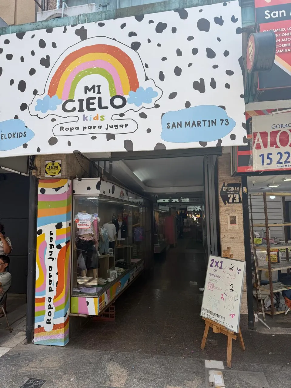 SE VENDE EXCELENTE LOCAL COMERCIAL EN PLENO CENTRO