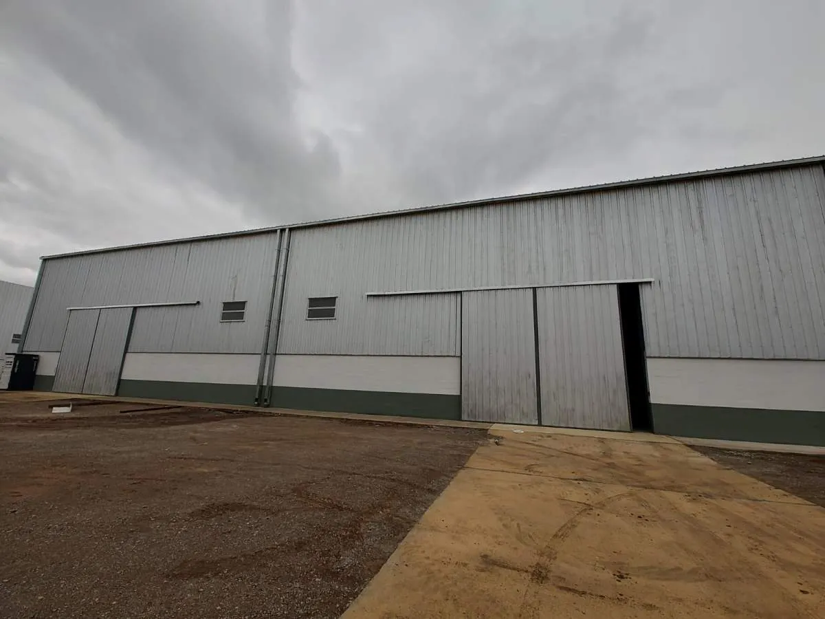 Depósitos 500m2 y 1000m2 en Predio Industrial Logistico consolidado .  Av. Gener...