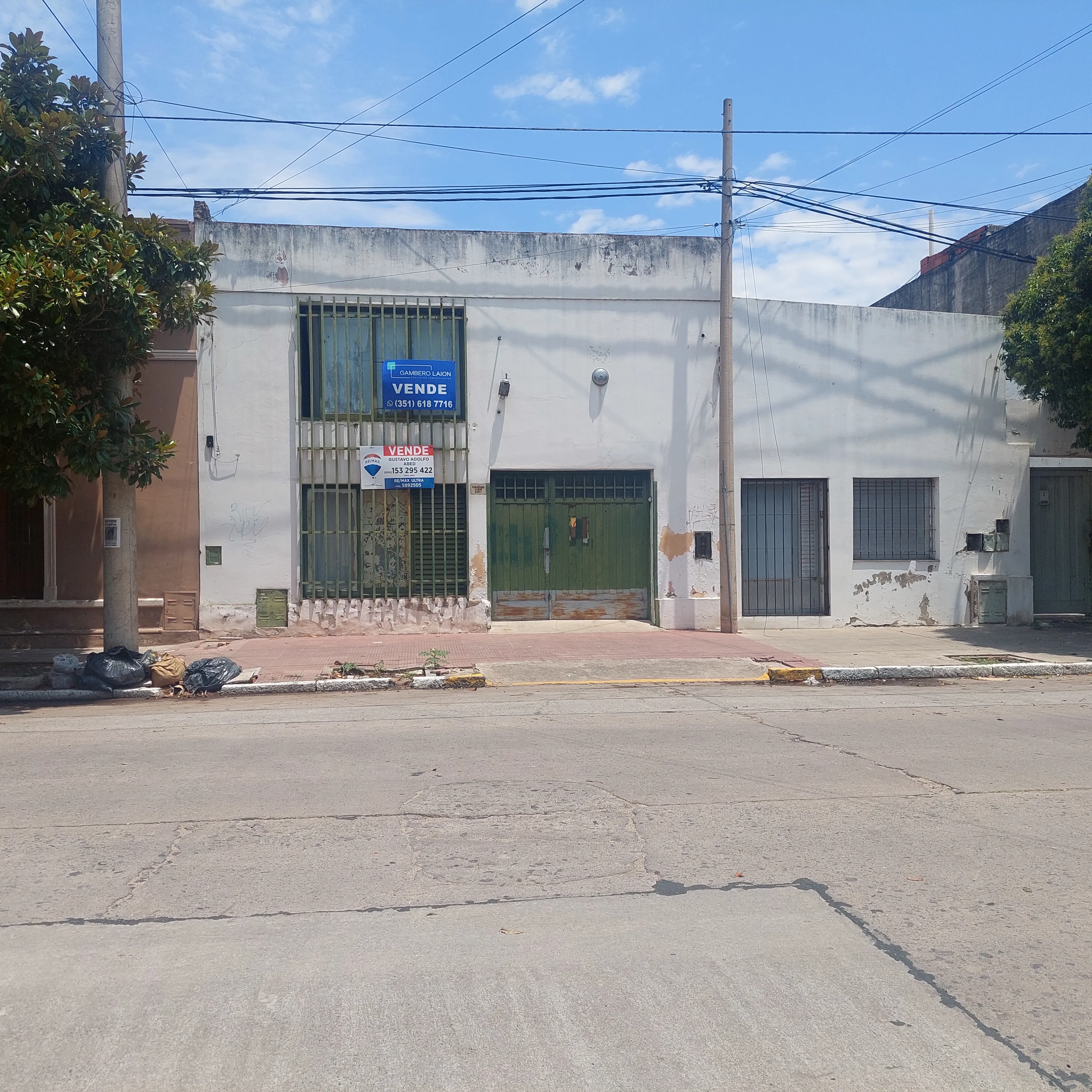 Galpon + oficinas. 50 x 8 m2. Plaza Alta Cba