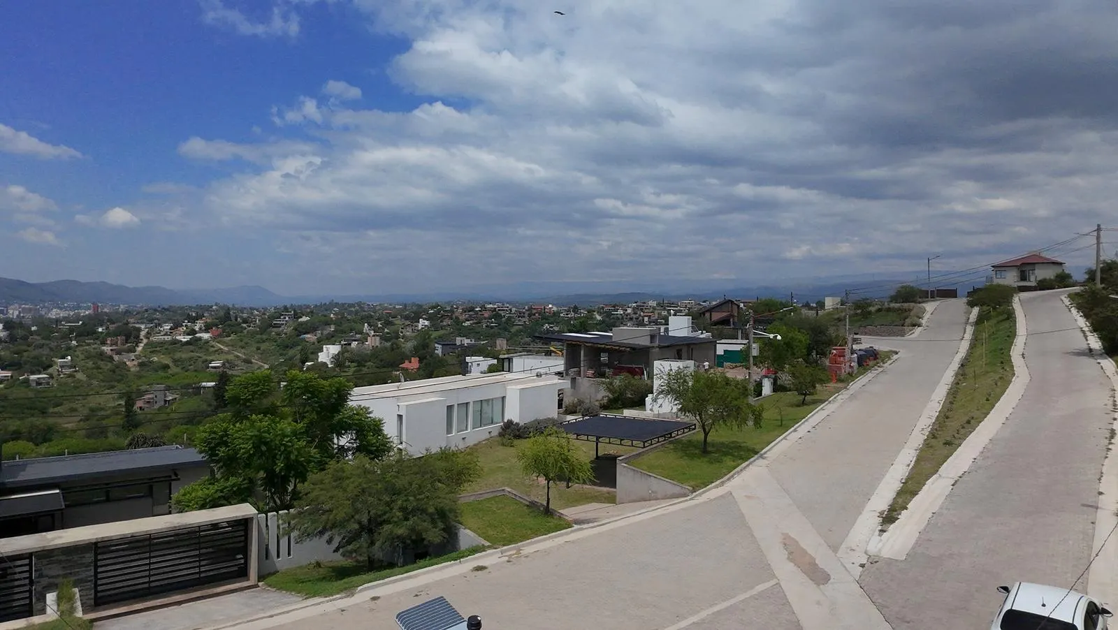 LOTE PARA UN CASERÓN