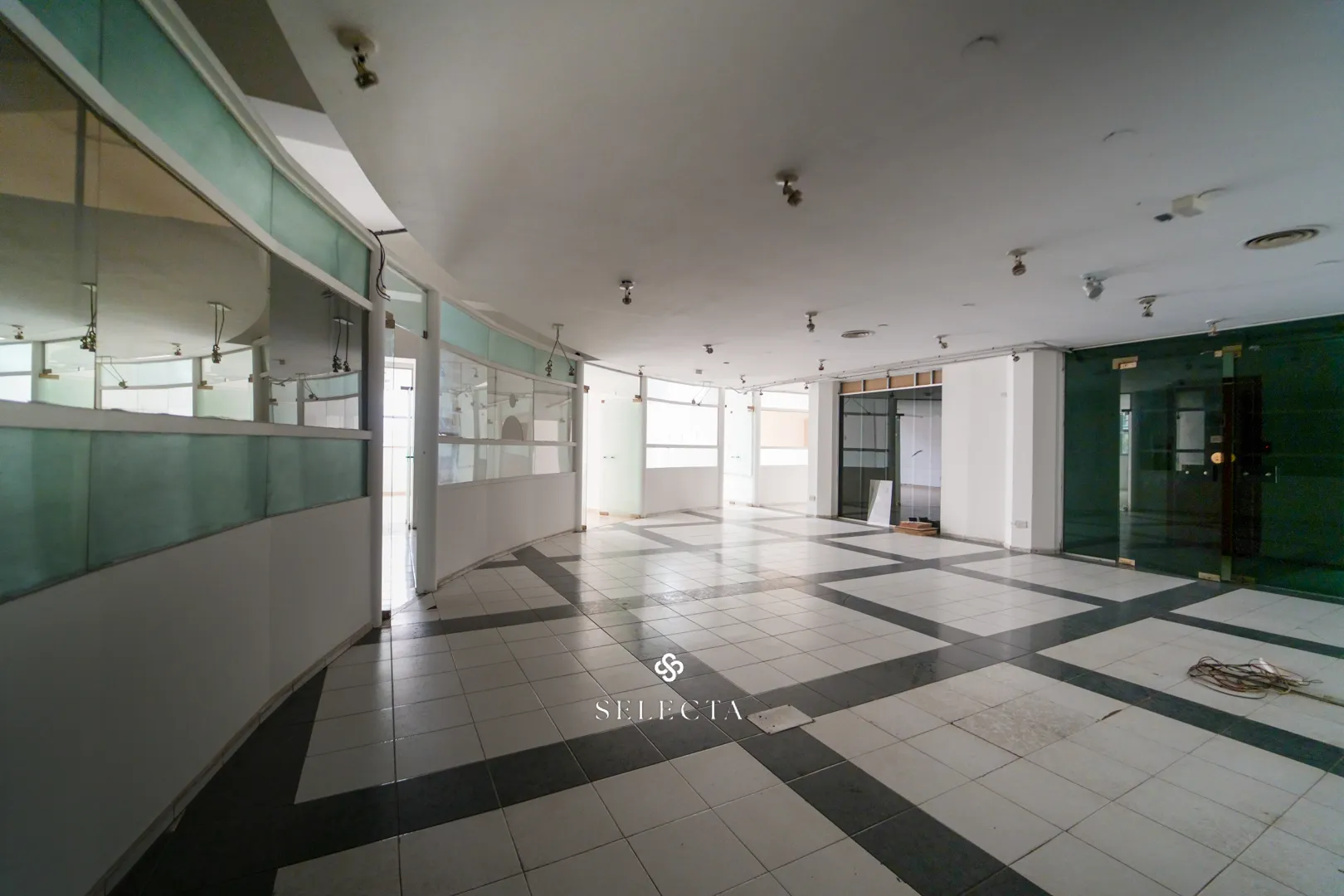 Oficina en Venta - Pleno Centro a metros de Plaza San Martín