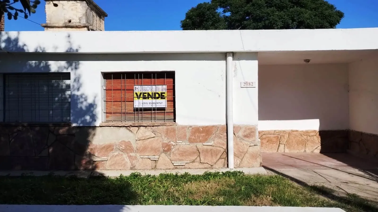 VENDO VIVIENDA DE 3 DORMTIORIOS - BARRIO PRIMERO DE MAYO