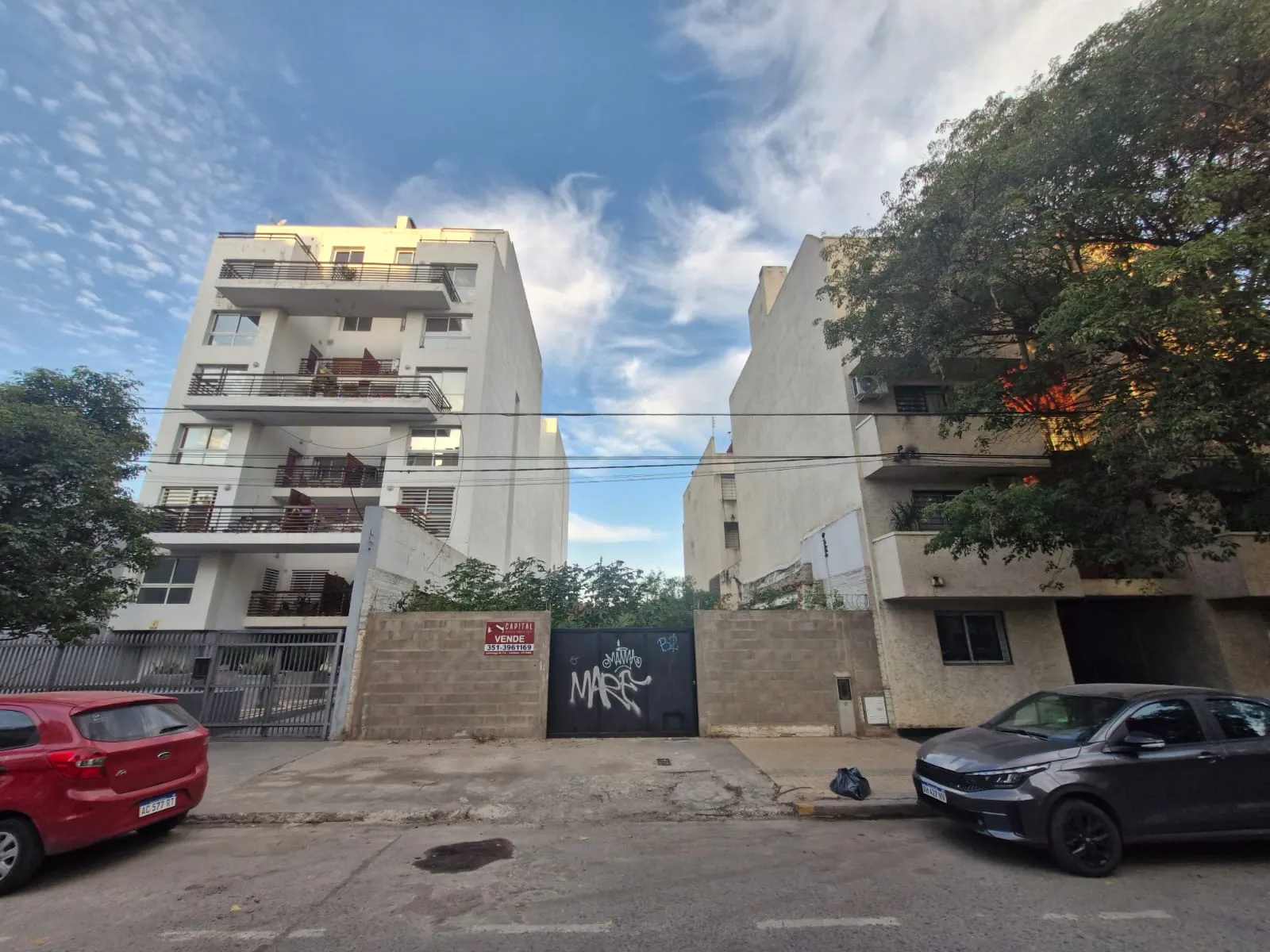 VENTA TERRENO ALTA CORDOBA 340m2. PARA EDIFICIO (LIMPIO YA DEMOLIDO)