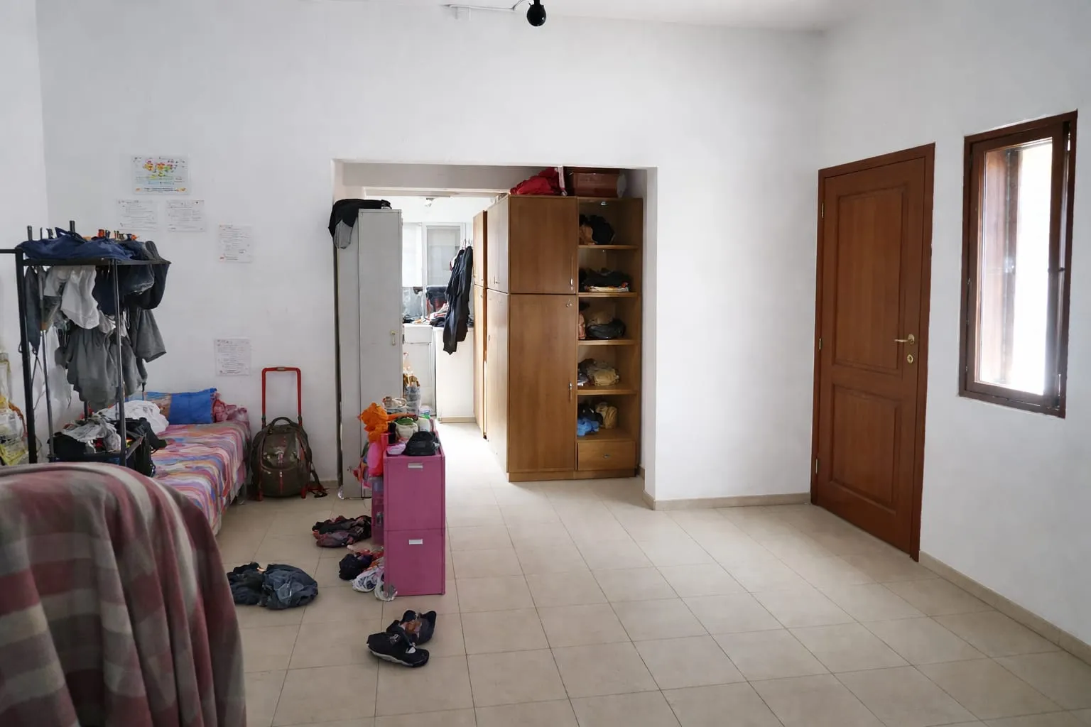 VENDO DOS DORM. EN BARRIO H. IRIGOYEN
