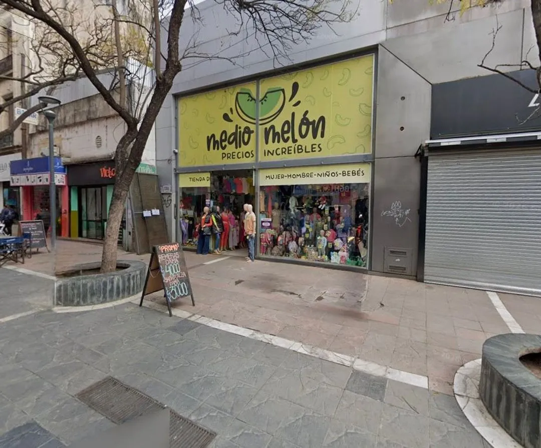 LOCAL COMERCIAL 650 M2 CORDOBA CENTRO SOBRE PEATONAL OFICINA PATIO VENTA