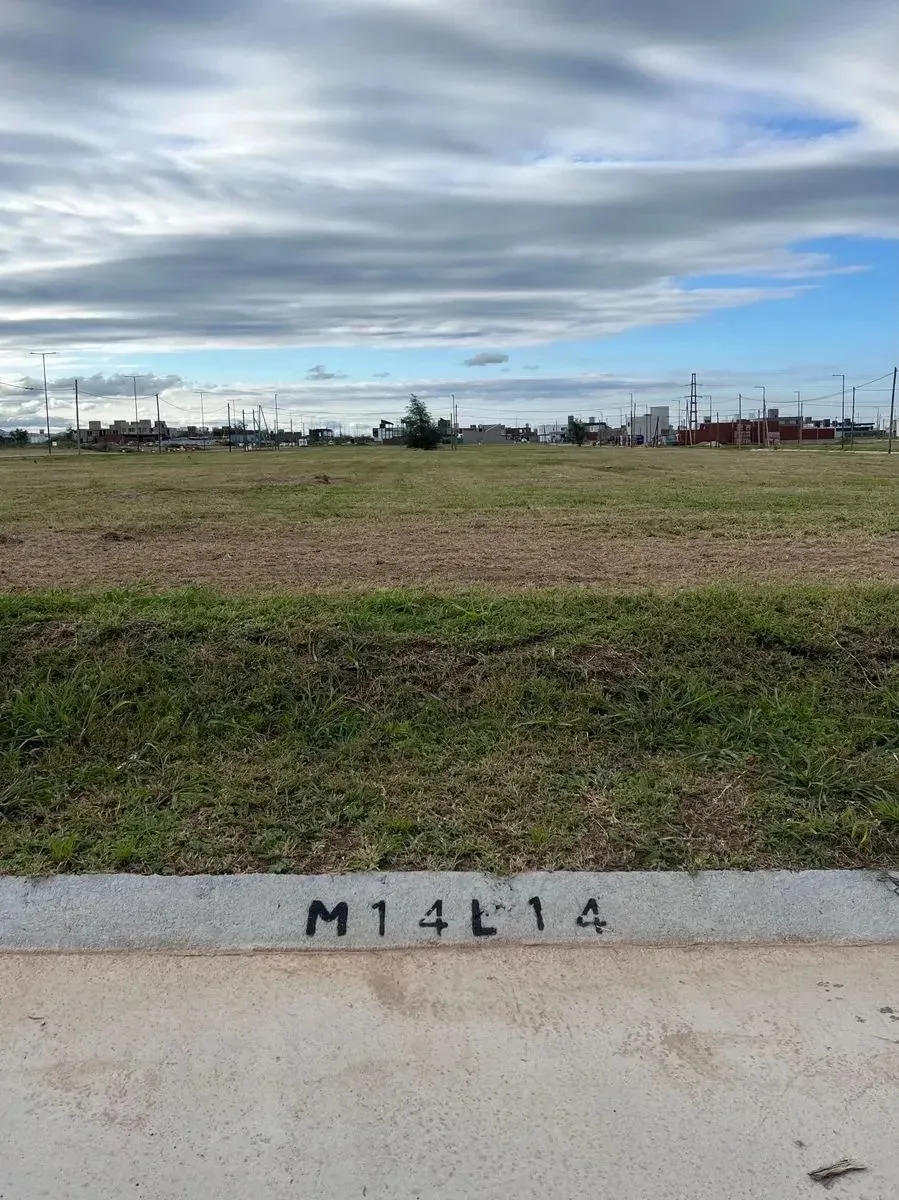OPORTUNIDAD INVERSIÓN EN DOCTA PARQUE: LOTE DIVISIBLE CON POSESIÓN INMEDIATA